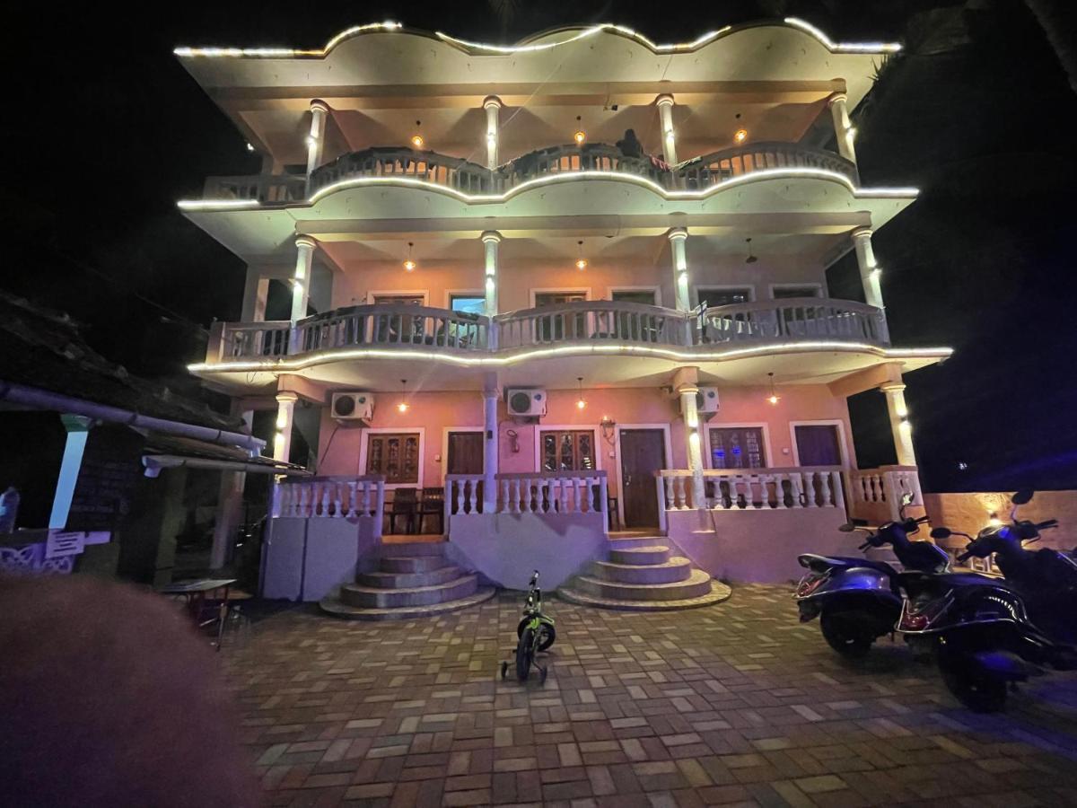 Calangute Bay Hotel Bagian luar foto